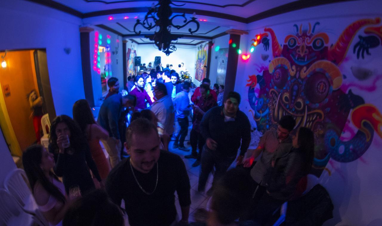 Imaynalla Hostel Сукре Екстериор снимка